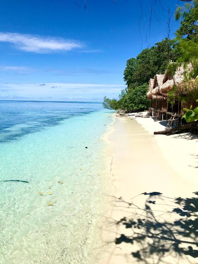 Tabari Dive Lodge Pulau Mansuar